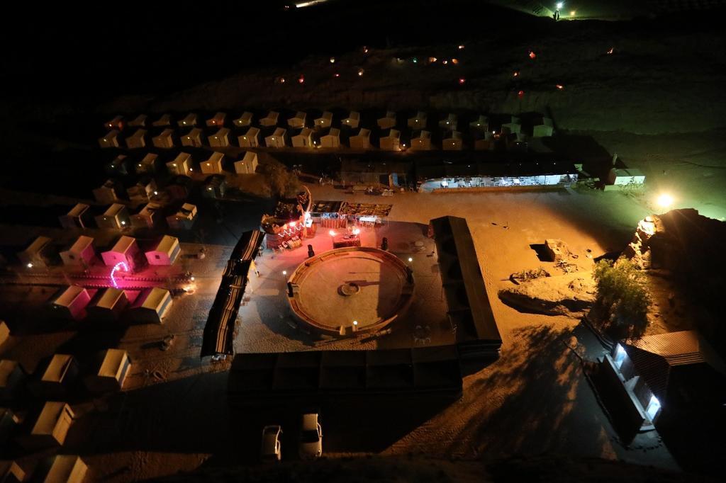 Rum Oasis Camp Wadi Rum Buitenkant foto